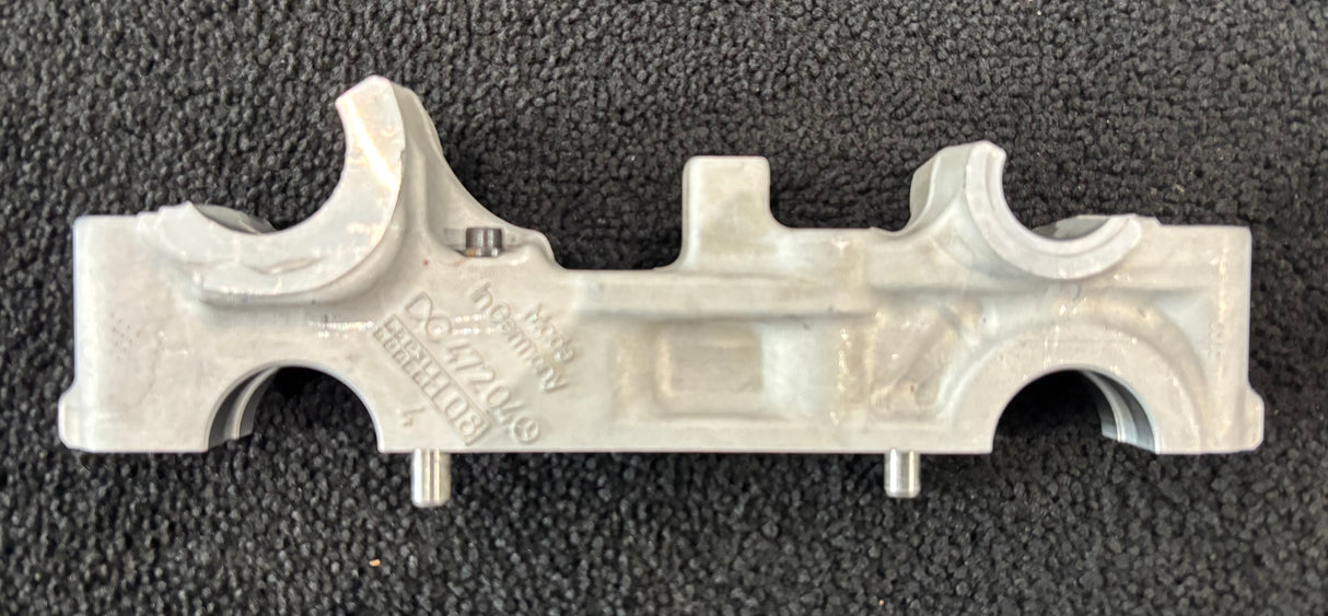 Detroit DD15 OEM Diesel Engine Camshaft Housing Bracket DC47204