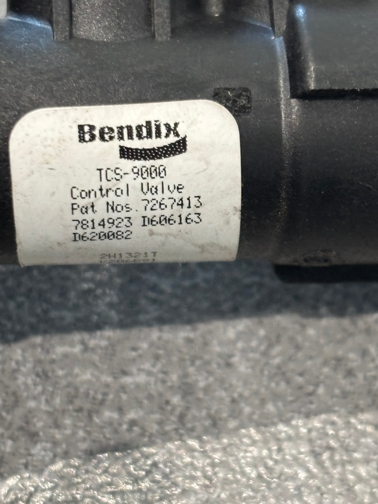 Bendix TCS-9000 Trailer Brake Control Valve 7267413