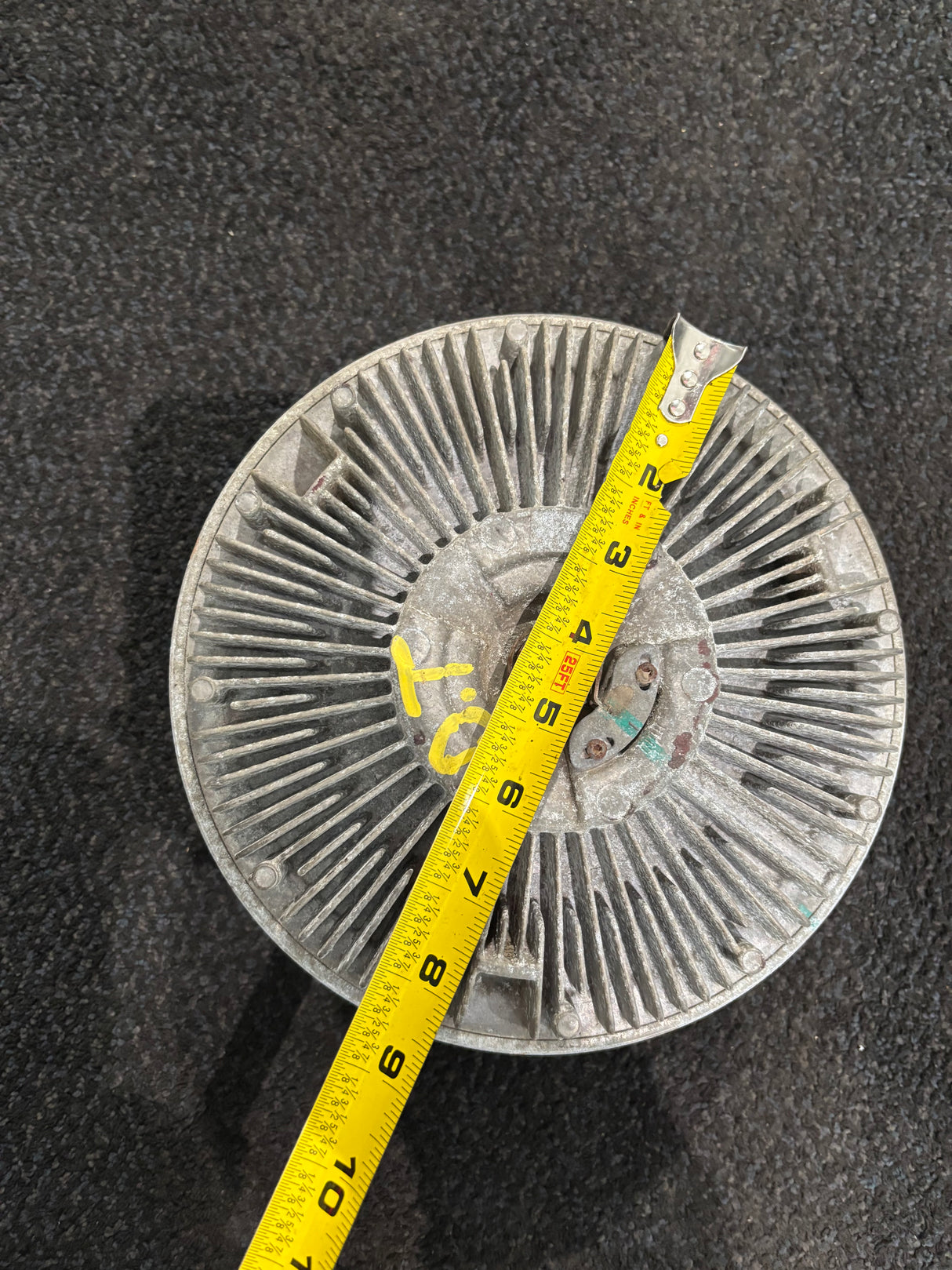 International Fan Clutch 010023895 3892947C1 3892947C2 010024281