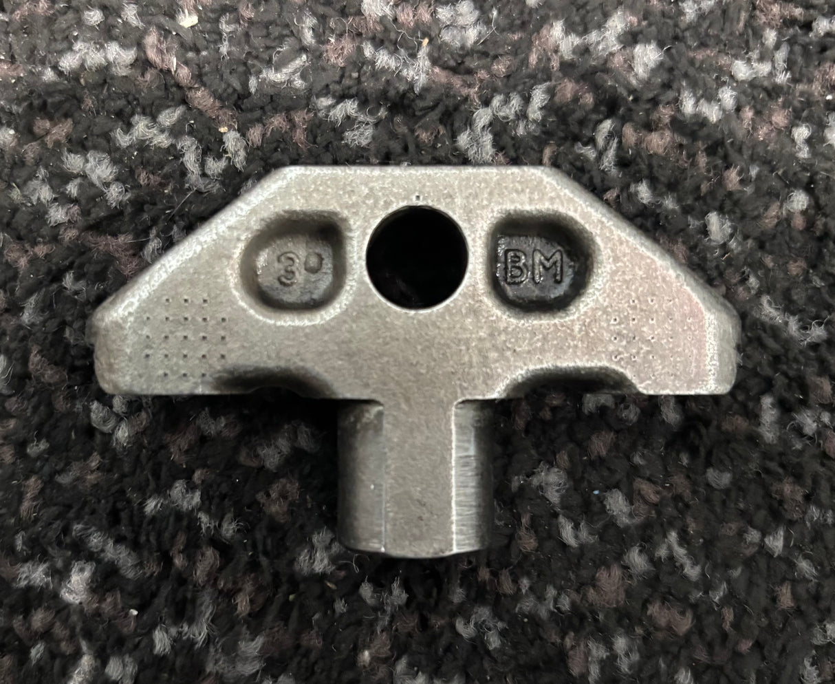 Paccar MX-13 Diesel Engine Head Crosshead Rocker Arm Valve Bridge G319