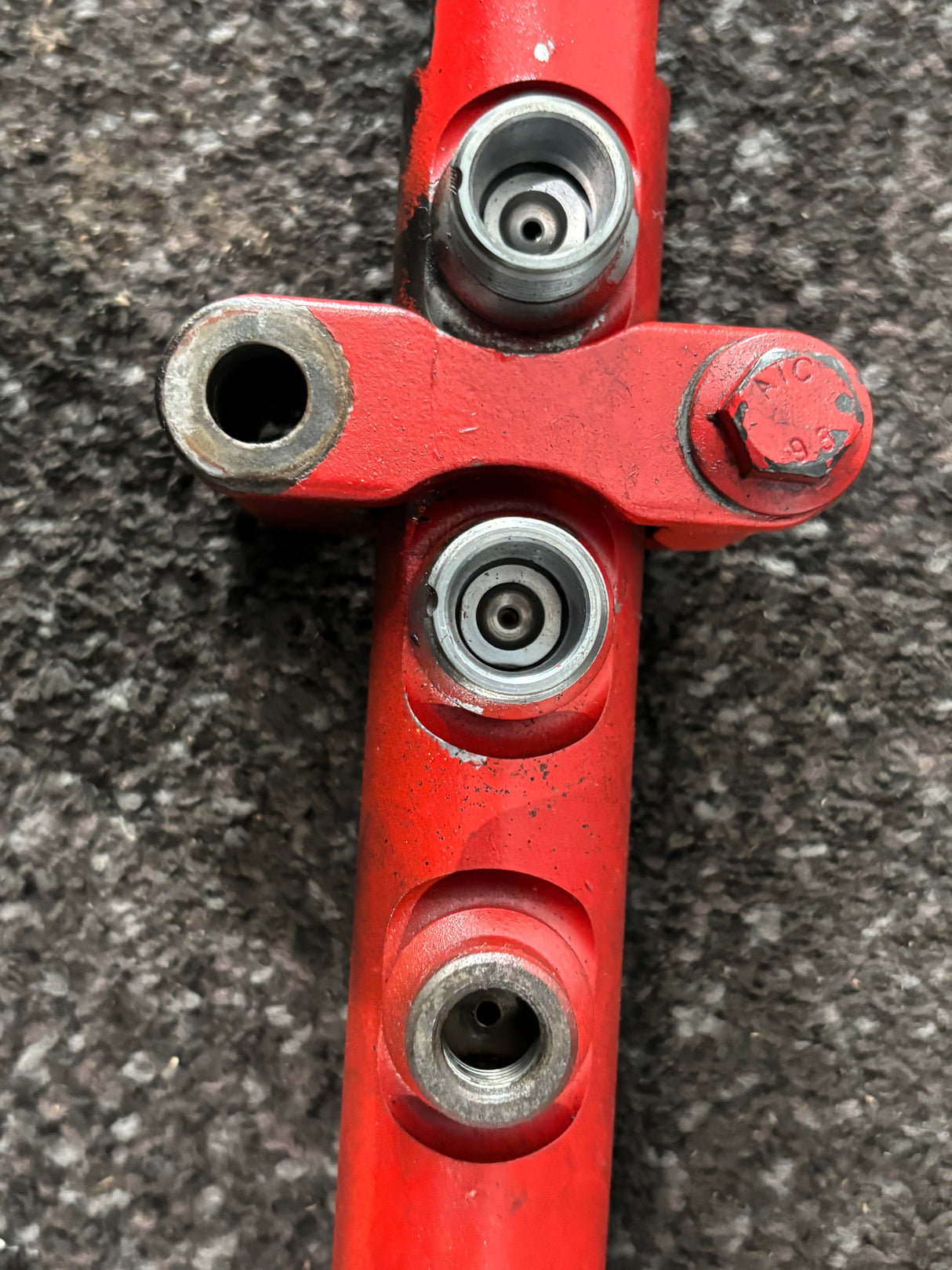 Cummins ISX15 QSX15 OEM Fuel Accumulator Fuel Rail 4307128