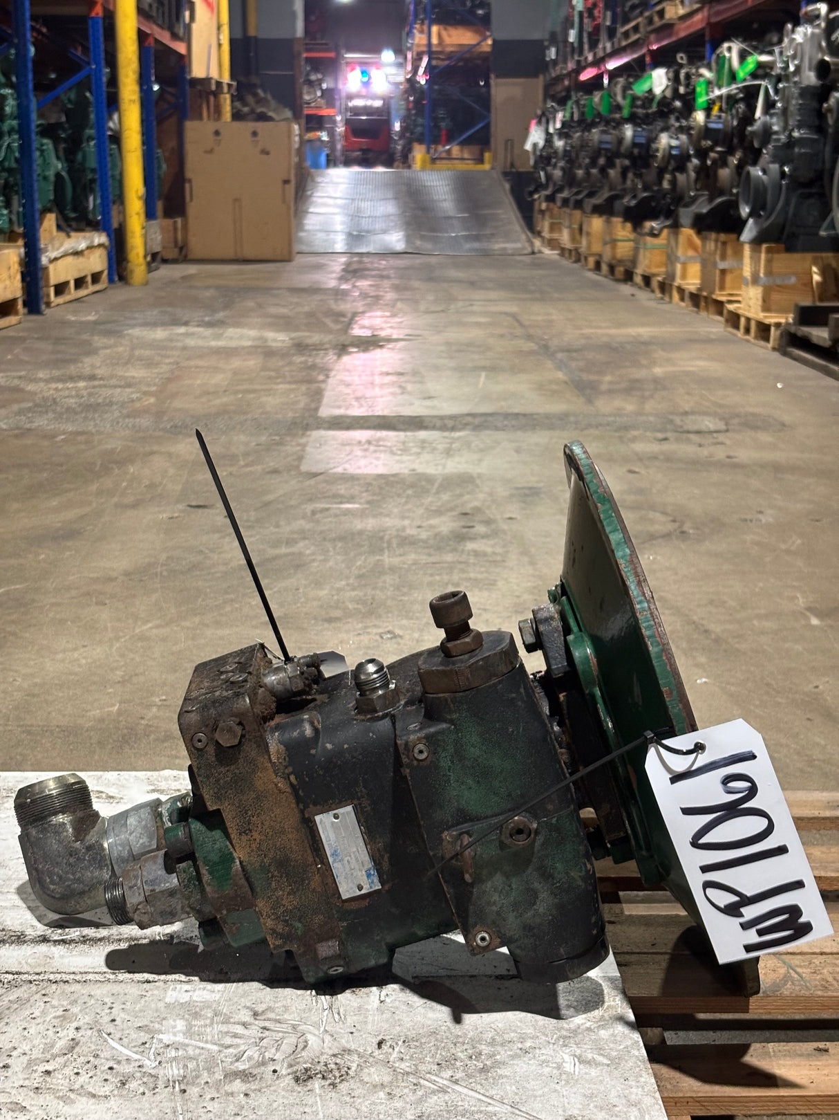 Oilgear PVM-098-A2UV Hydraulic Pump RSFS-P-1NNNN