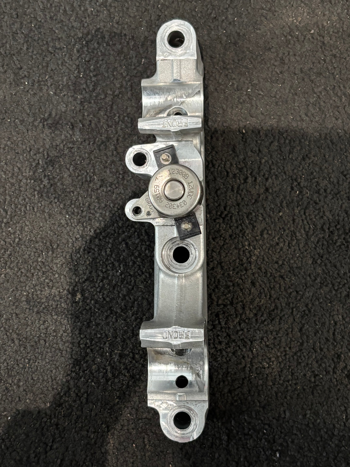 Detroit DD15 OEM Diesel Engine Camshaft Housing Bracket DC47216