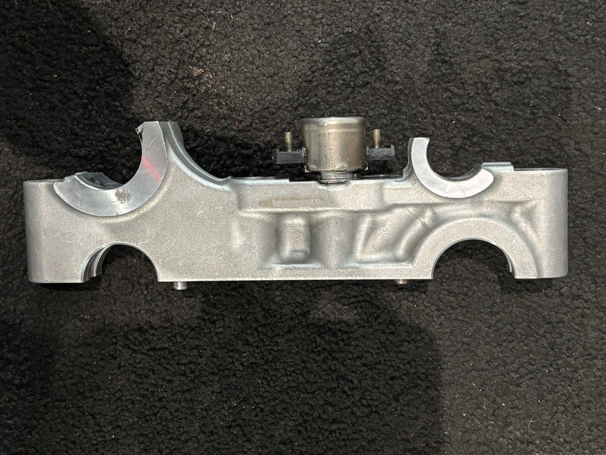 Detroit DD15 OEM Diesel Engine Camshaft Housing Bracket DC47216
