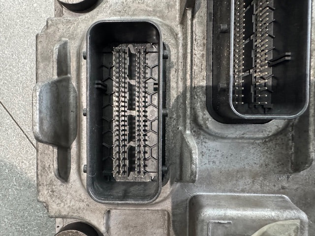 Paccar MX-13 OEM Diesel Engine Control Module ECM ECU 2302109 2300479 705300AT