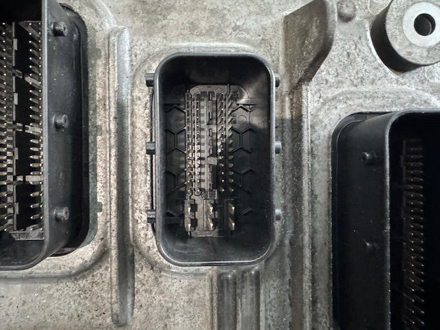 Paccar MX-13 OEM Diesel Engine Control Module ECM ECU 2302109 2300479 705300AT