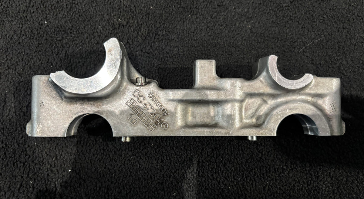 Detroit DD15 OEM Diesel Engine Camshaft Housing Bracket DC47204