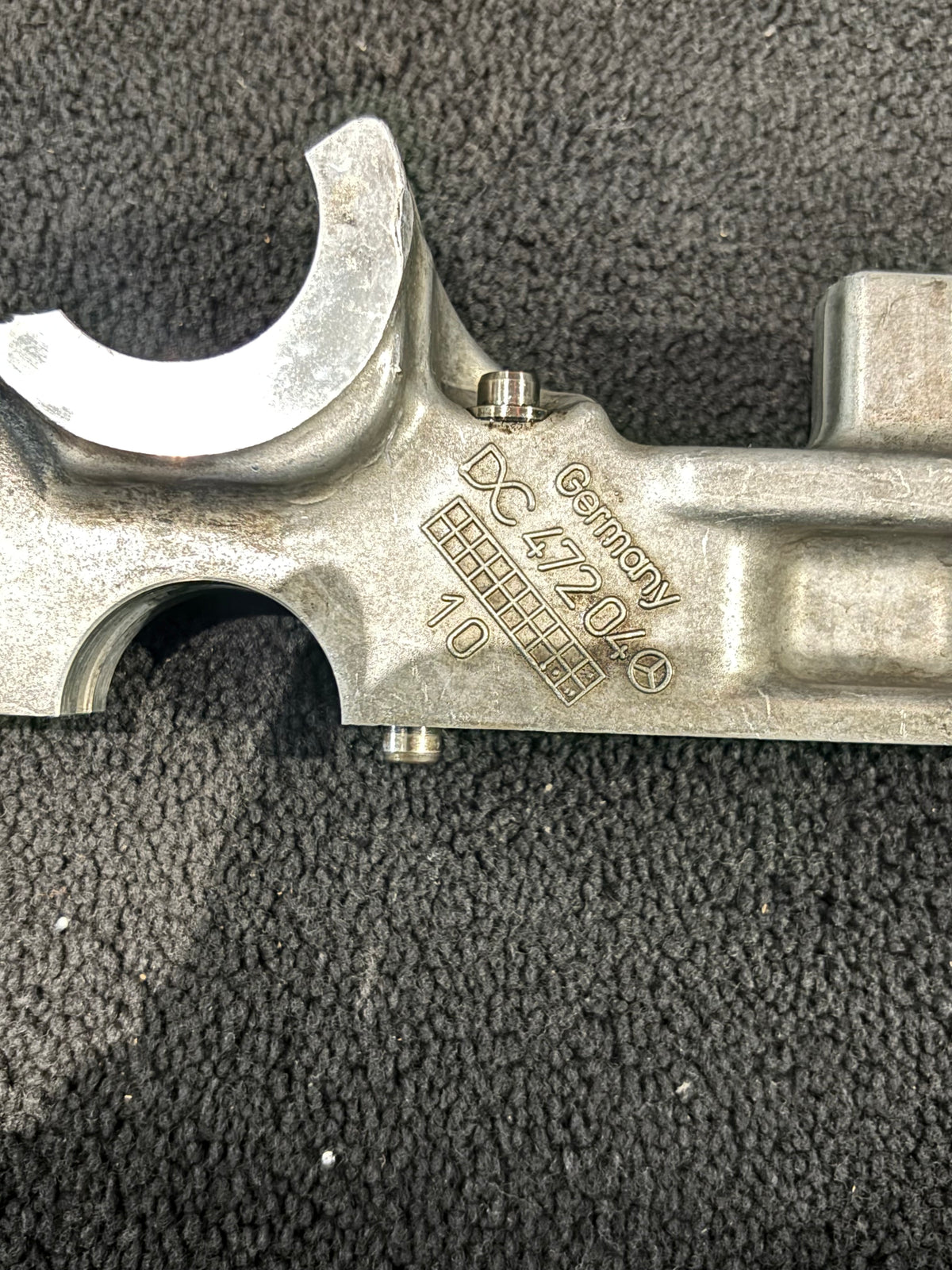 Detroit DD15 OEM Diesel Engine Camshaft Housing Bracket DC47204