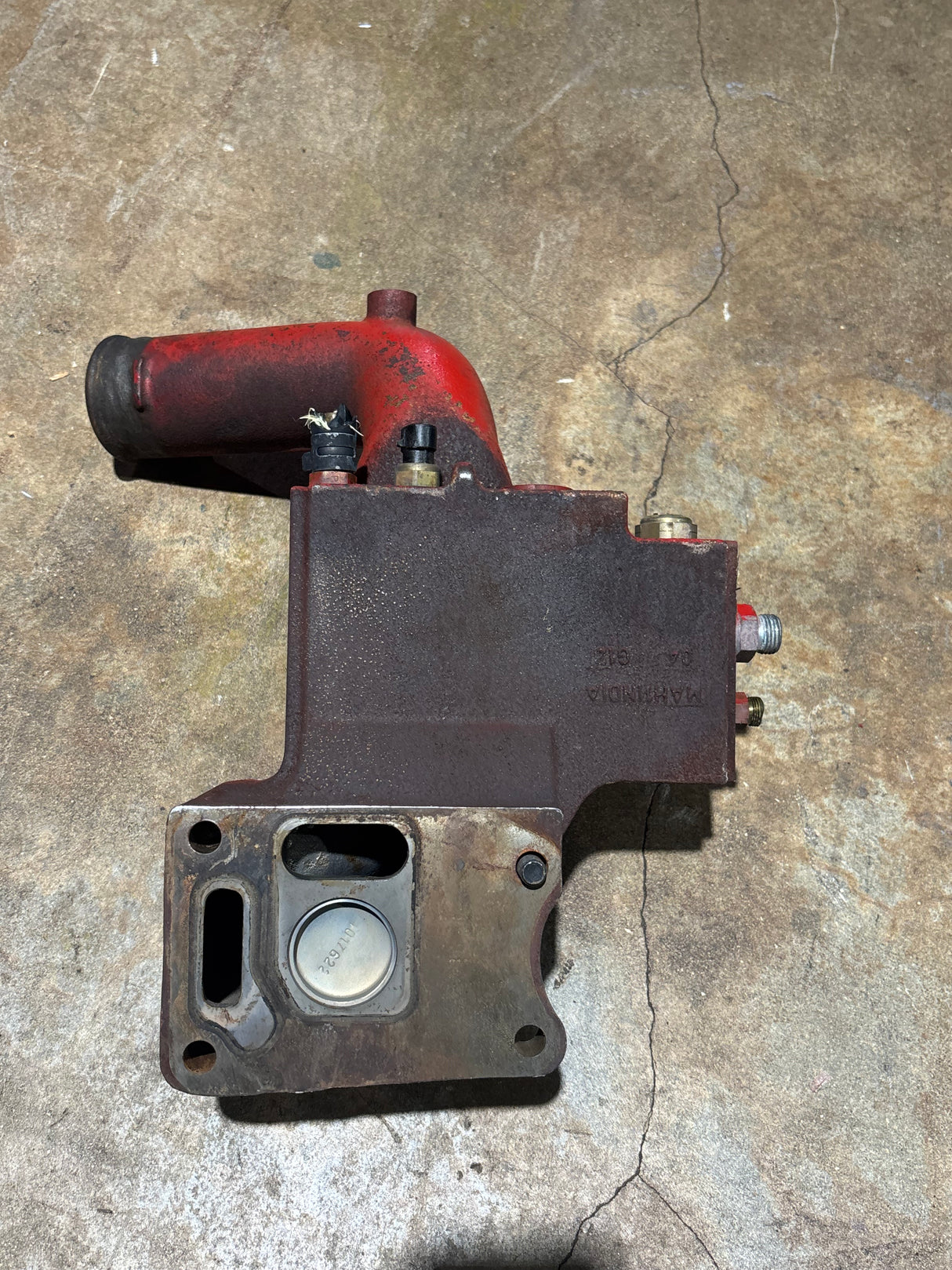 Cummins ISX15 EPA13 OEM Diesel Engine Thermostat Housing 2862067