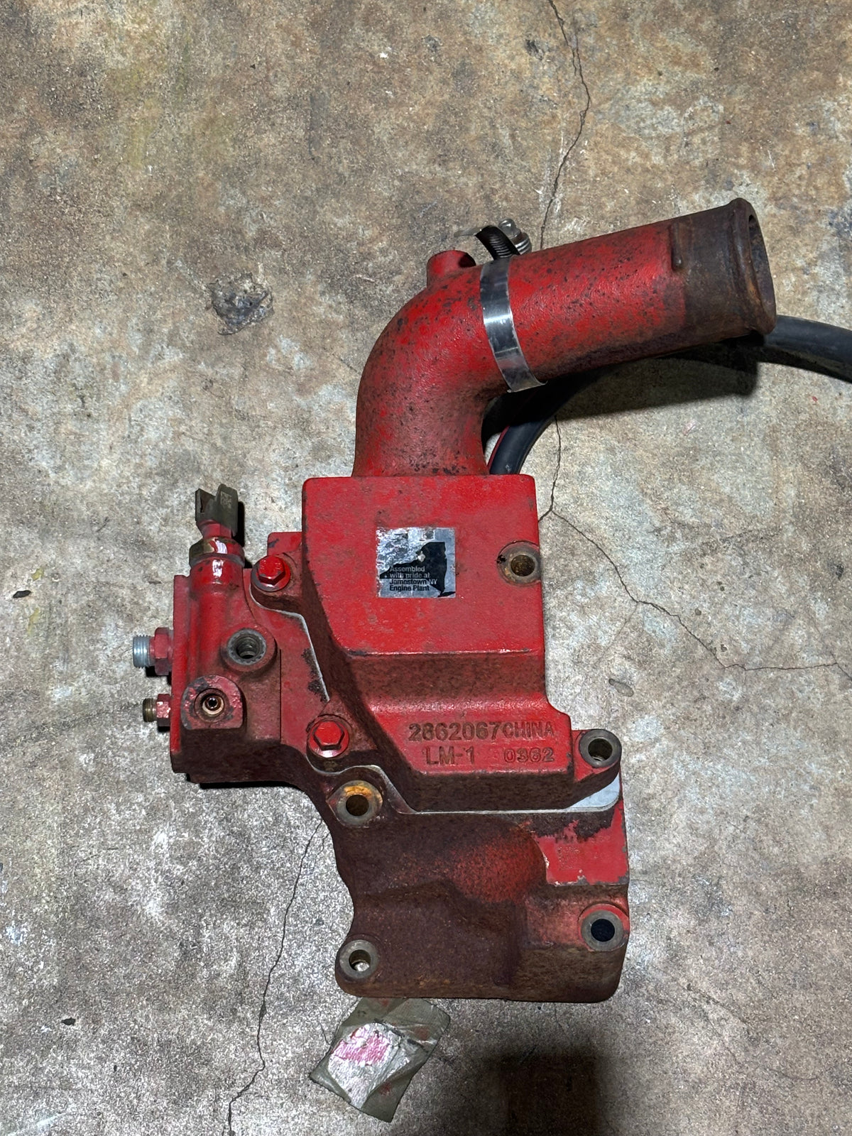 Cummins ISX15 EPA13 OEM Diesel Engine Thermostat Housing 2862067