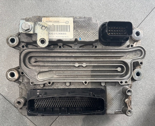 Detroit DD13 OEM Diesel Engine Control Module ECM ECU A0004467635