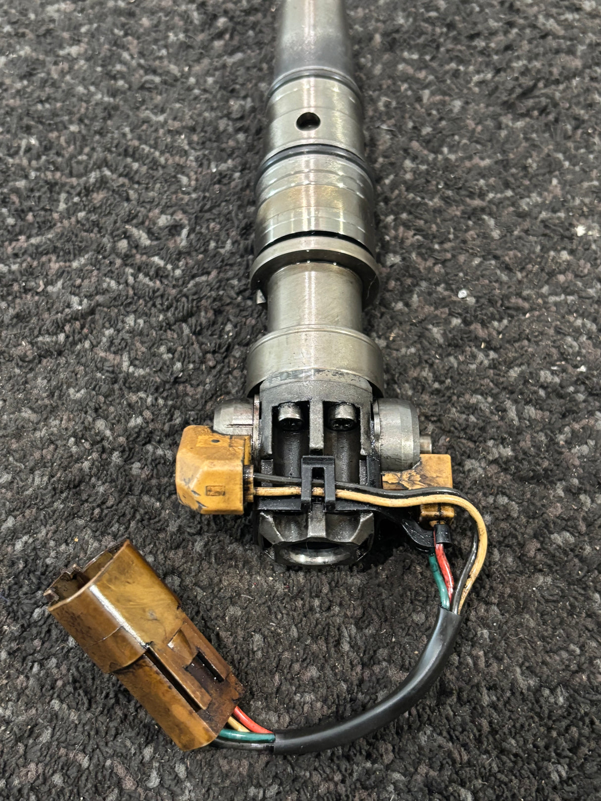 CORE International Maxxforce DT 9 10 Fuel Injector 1890057C92 5010717R91