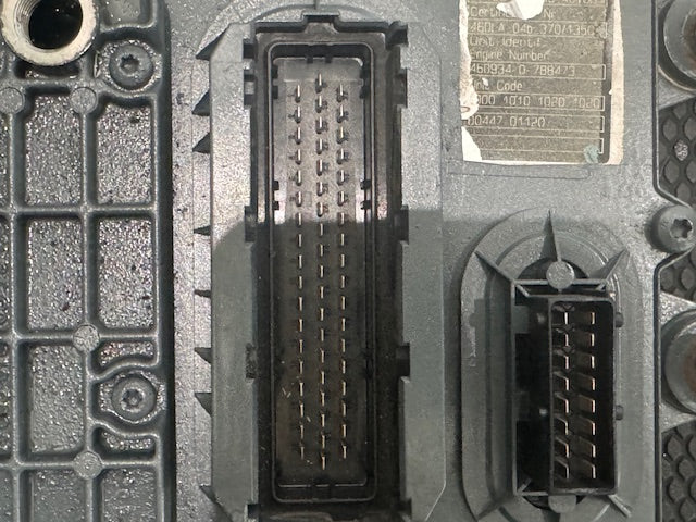 Mercedes Benz OEM OM460LA Engine Control Module ECM ECU 0014462040