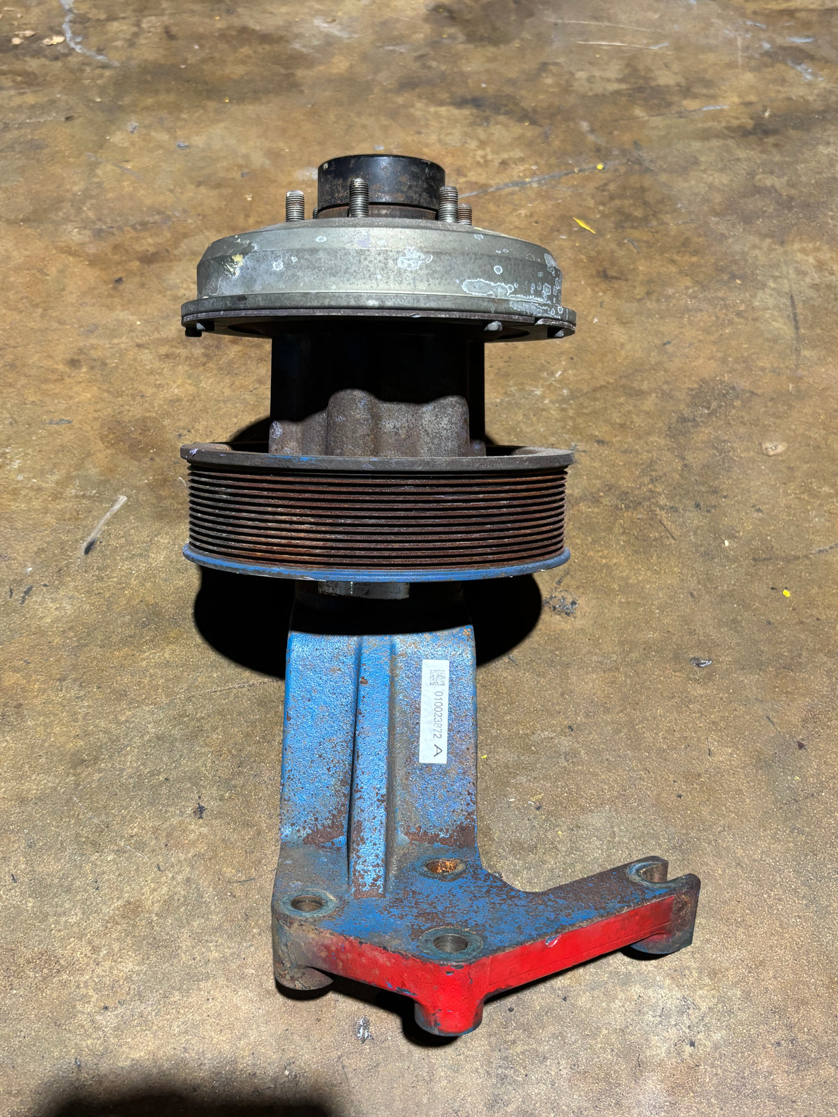 BorgWarner Fan Clutch off Cummins ISX15 Freightliner Application 1090-09600-01B