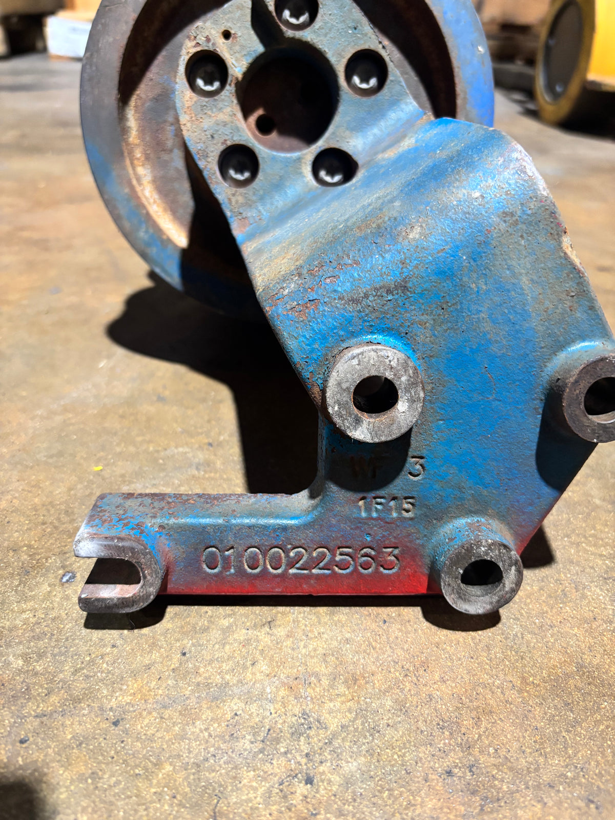 BorgWarner Fan Clutch off Cummins ISX15 Freightliner Application 1090-09600-01B