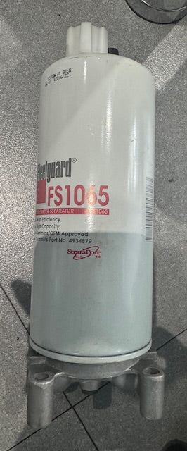 Fleetguard FS1065 OEM Fuel Water Separator With Filter head 4939058 4934879