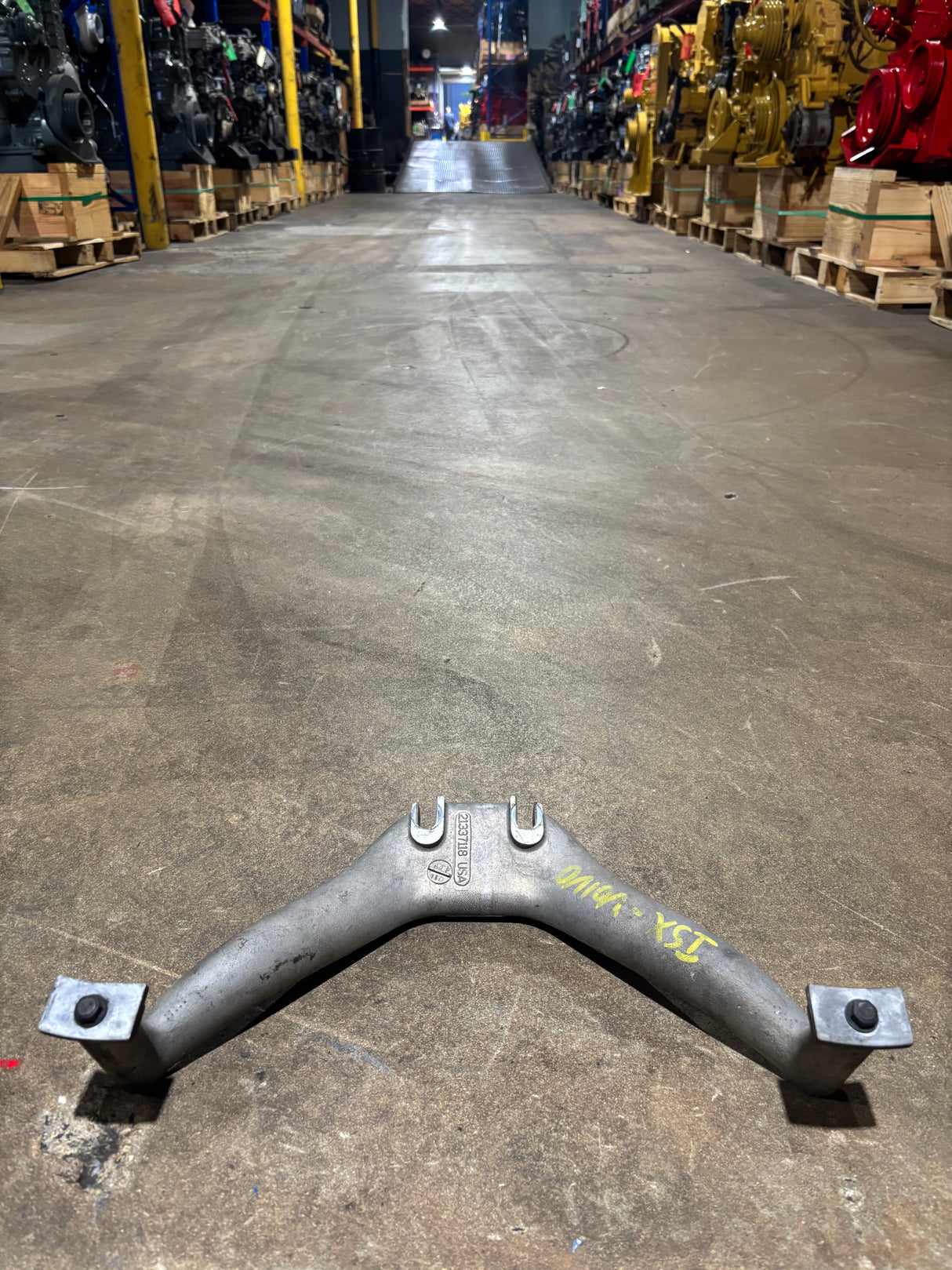 Cummins OEM Diesel Engine Support Bracket 21337118