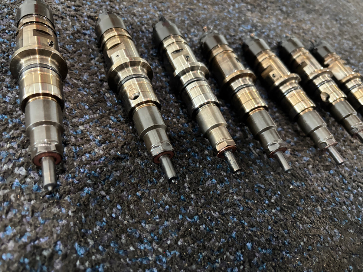 CORE Cummins ISB6.7 OEM Diesel Engine Fuel Injector 5256034 4983514