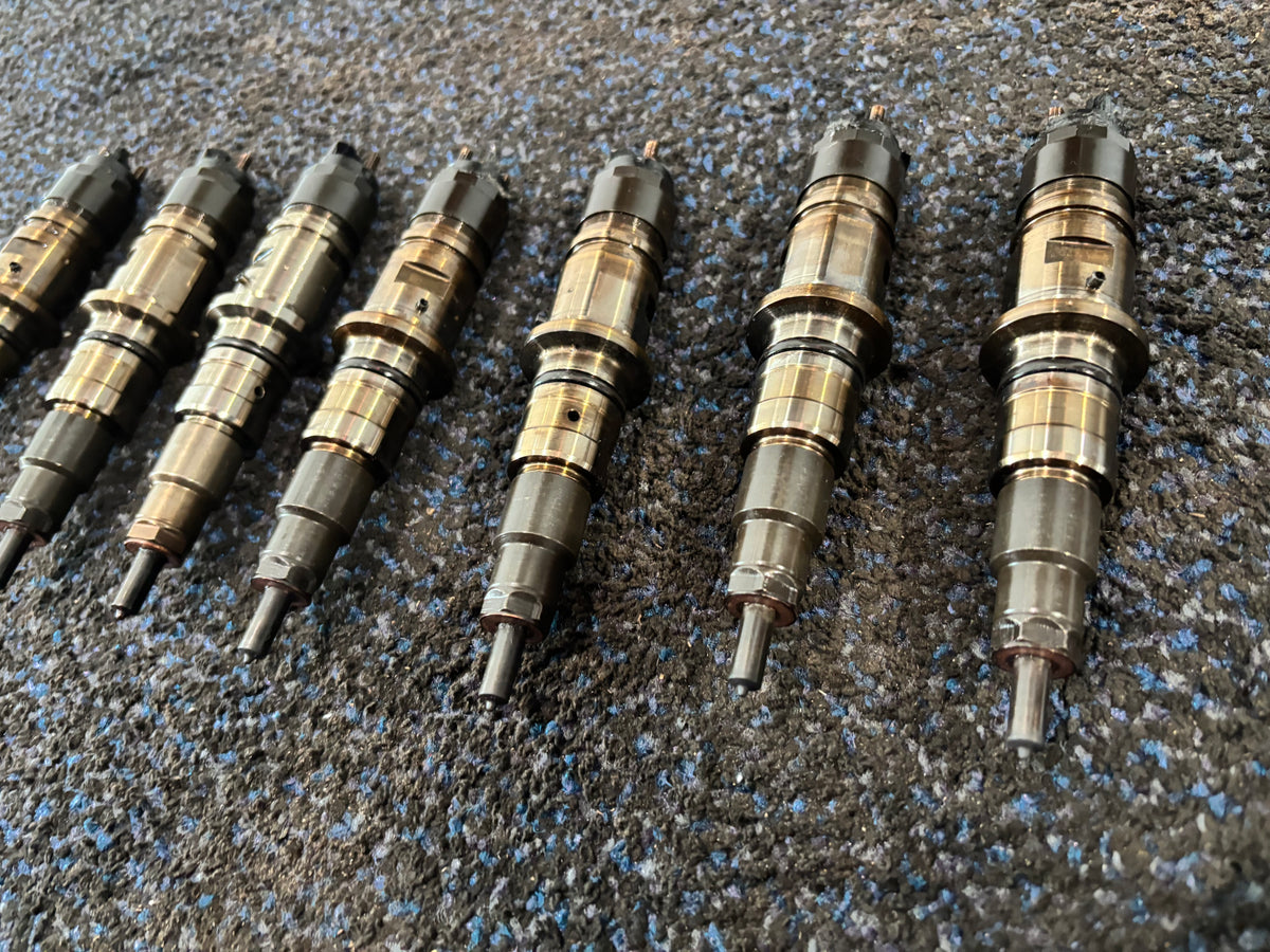 CORE Cummins ISB6.7 OEM Diesel Engine Fuel Injector 5256034 4983514