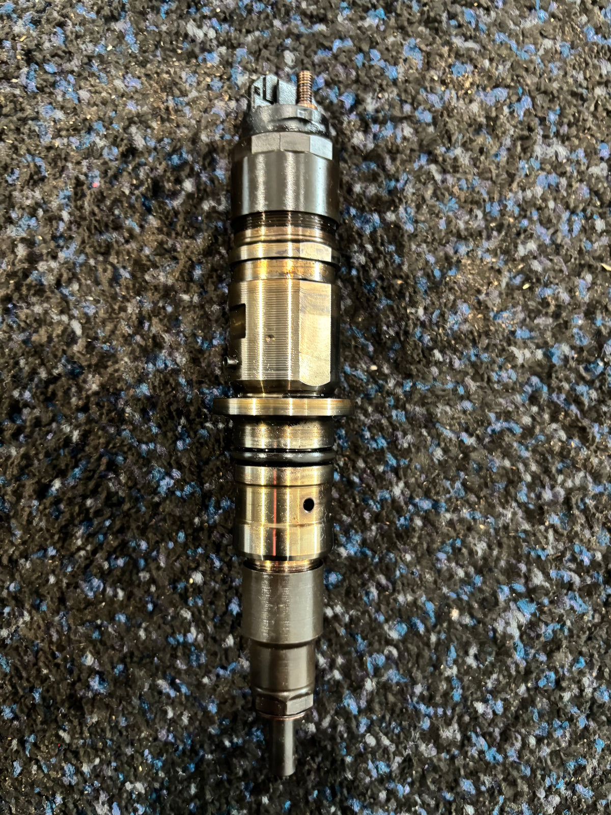 CORE Cummins ISB6.7 OEM Diesel Engine Fuel Injector 5256034 4983514