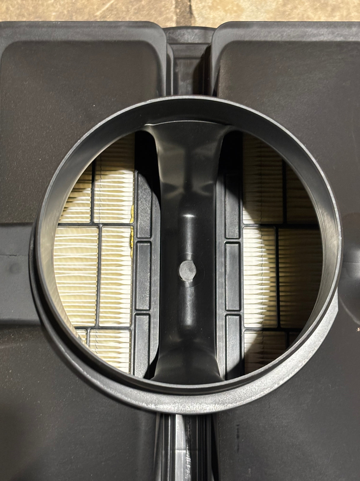 Cummins OEM Air Cleaner Box with Filter and Sensors 3688131 AH55589VE