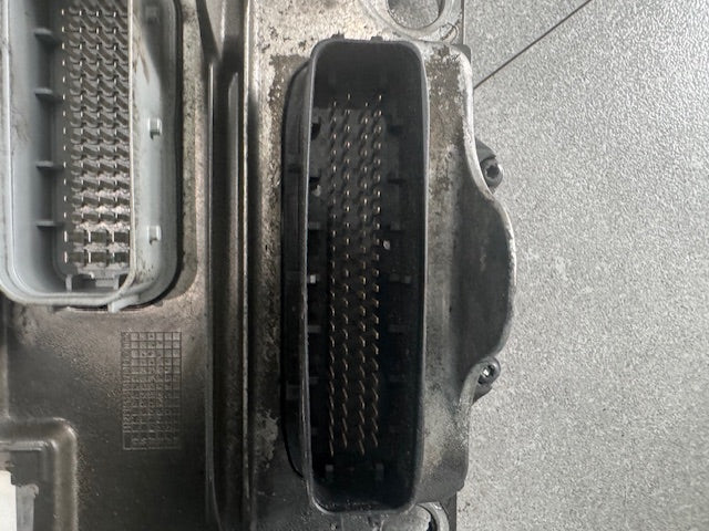 Paccar MX-13 Engine Control Module ECM ECU 2037394 2298833 2160700