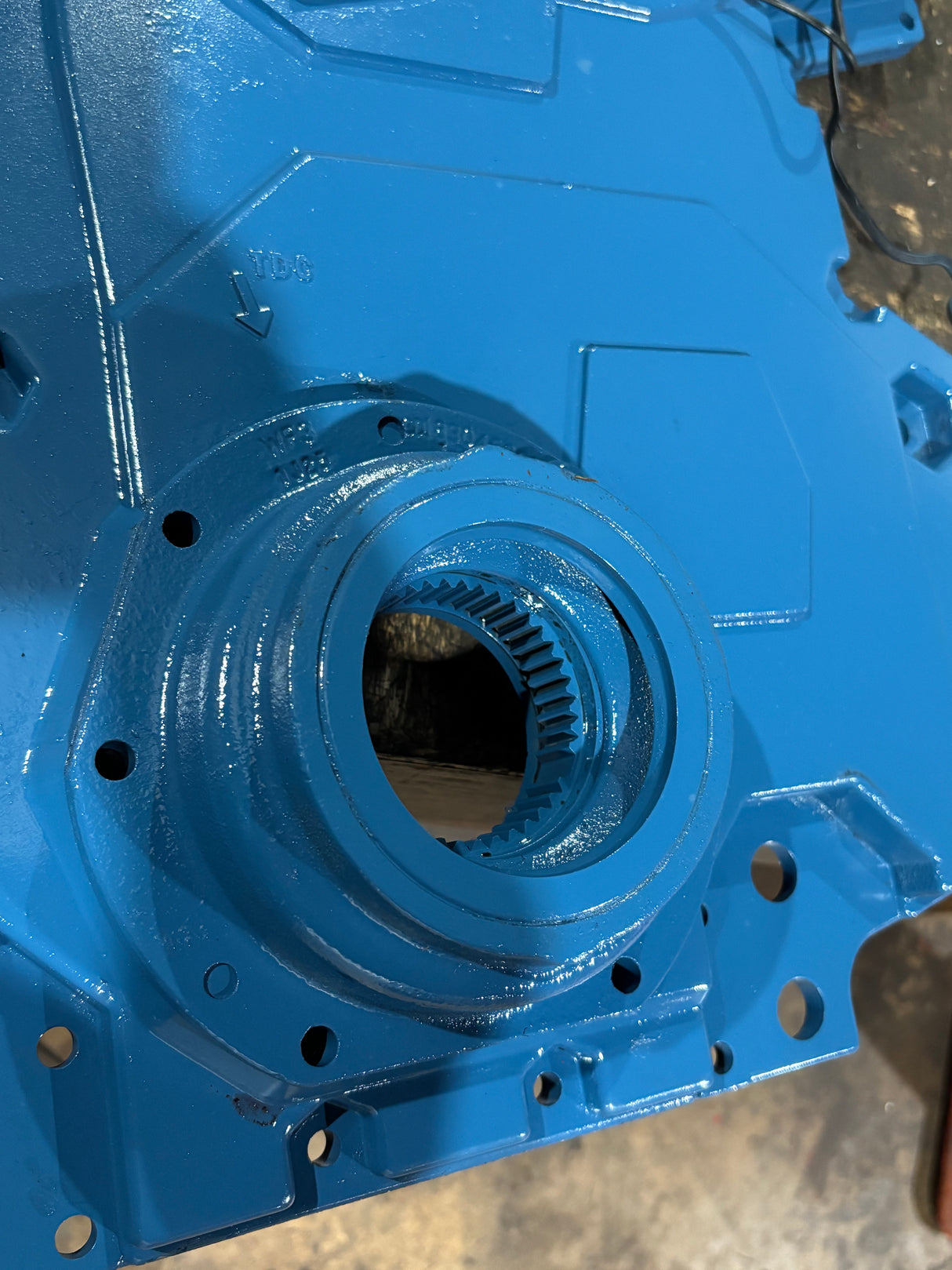 International DT466E DT530E Front Timing Cover with Oil Pump 1820465C4 1827851C1 1830468C1