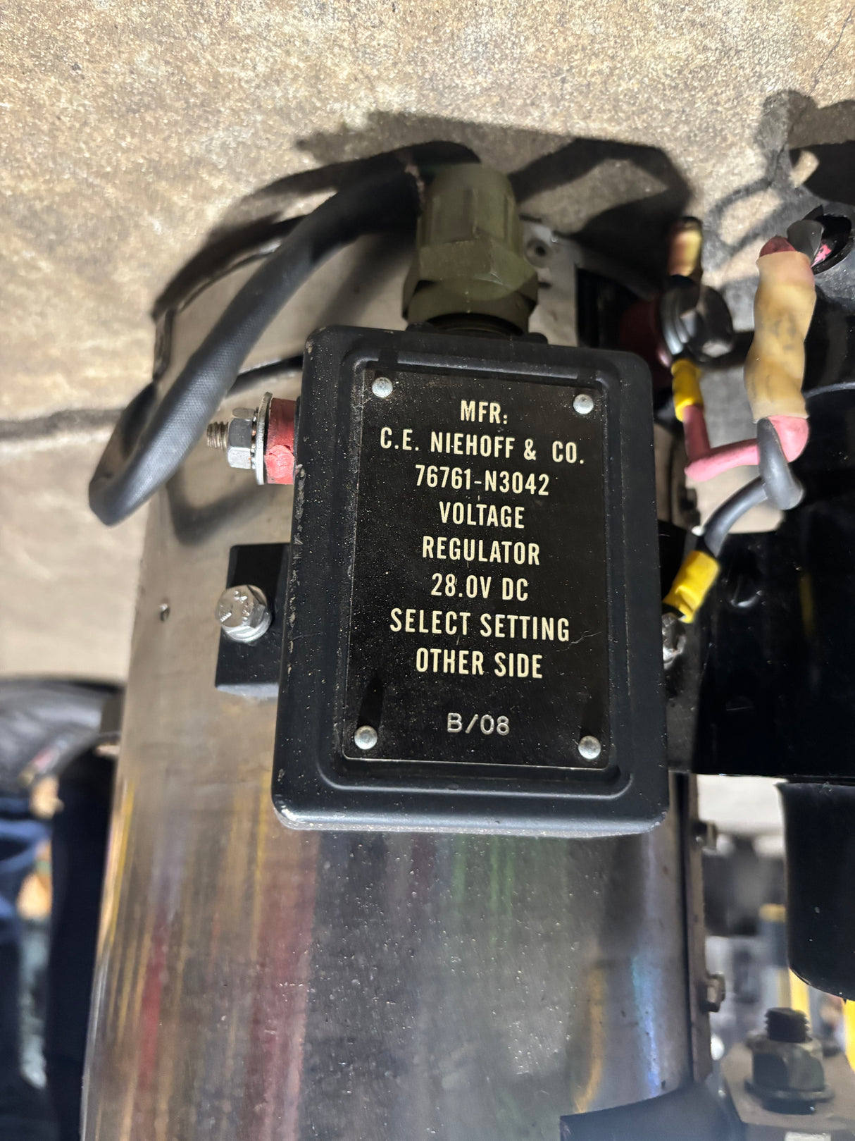 C.E Niehoff N1127-3 Generator Alternator 28V 6115-01-560-1929 76761-N3042