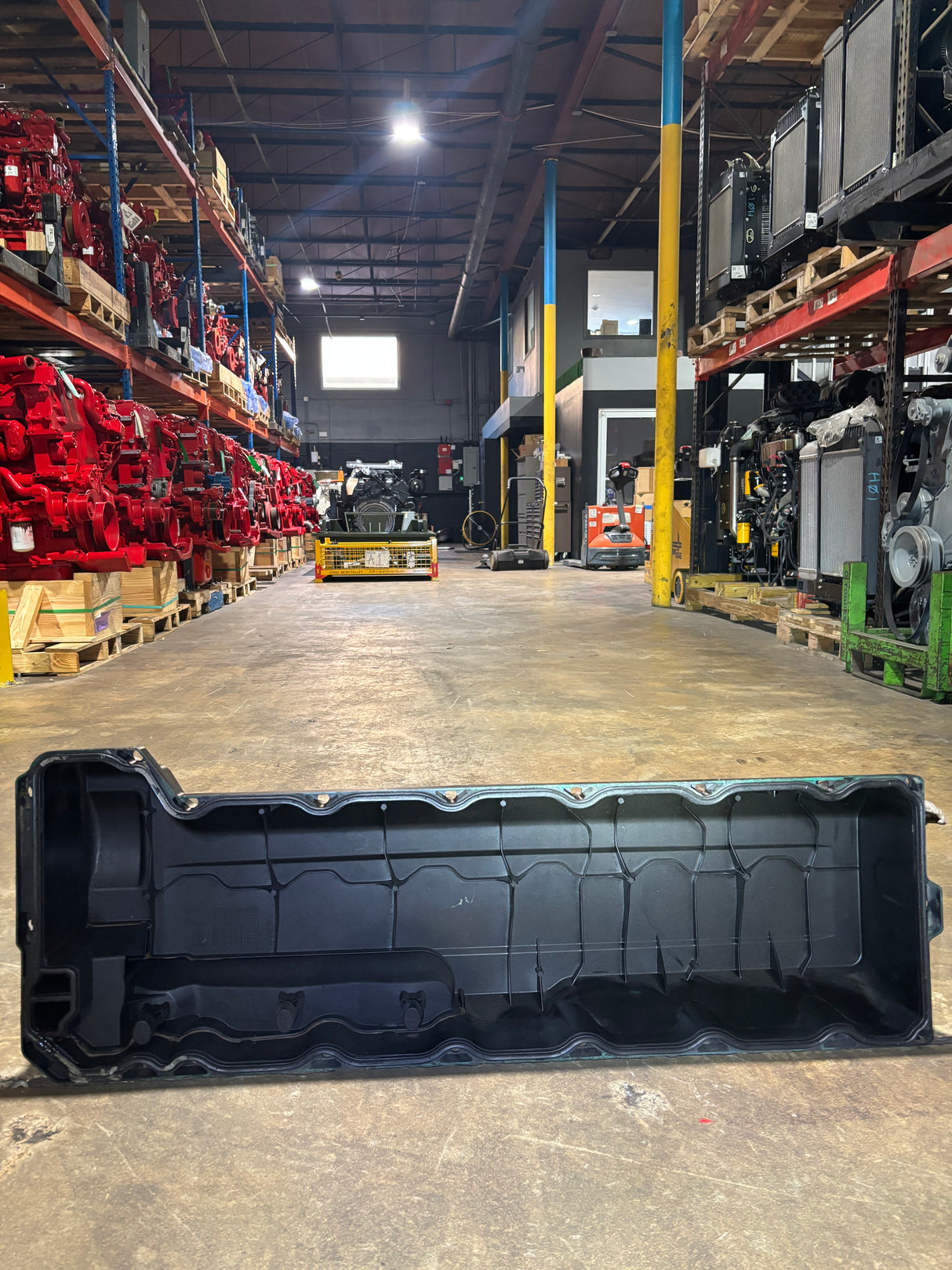 Volvo D13 OEM Diesel Engine Valve Cover 20740683