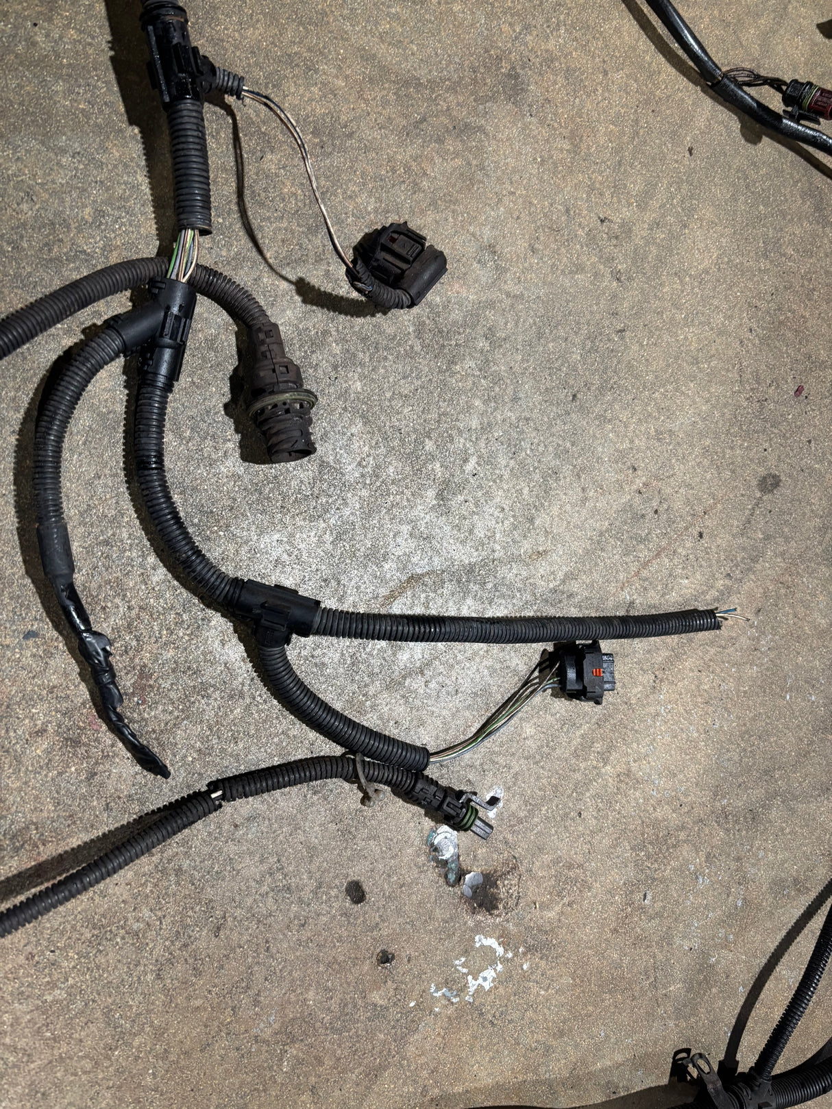 Mack Volvo Diesel Engine Wiring Harness 20574373 21616787 2143770 21401712