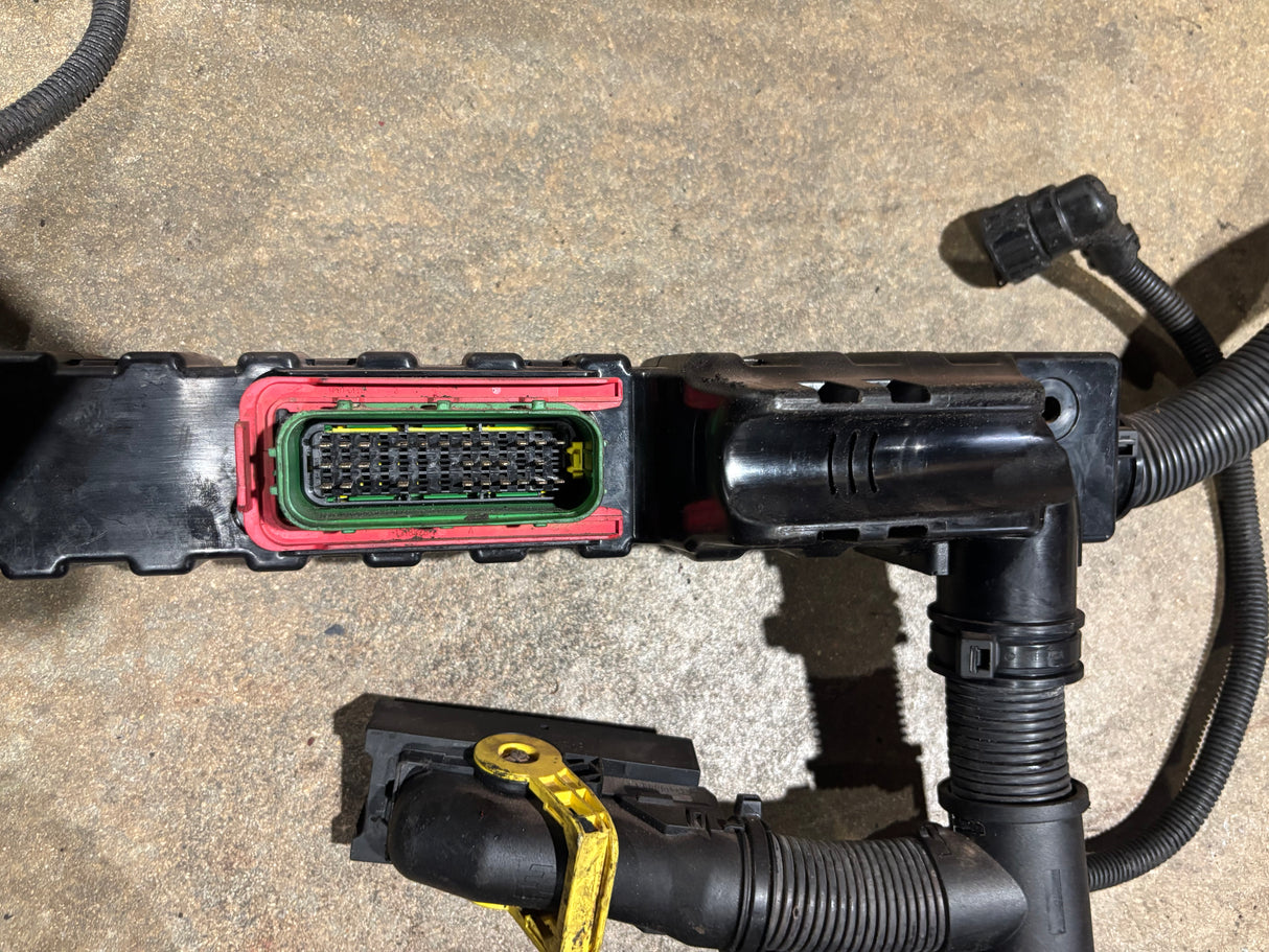 Mack Volvo Diesel Engine Wiring Harness 20574373 21616787 2143770 21401712