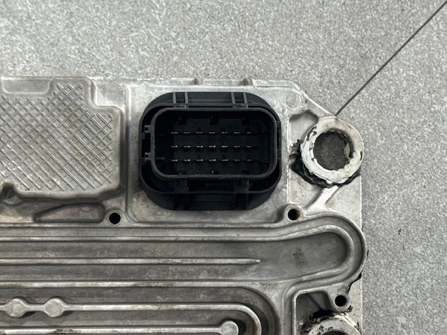 Detroit dd13 diesel engine control module ecm ecu ra0024460135