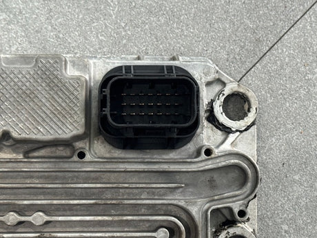 Detroit dd13 diesel engine control module ecm ecu ra0024460135