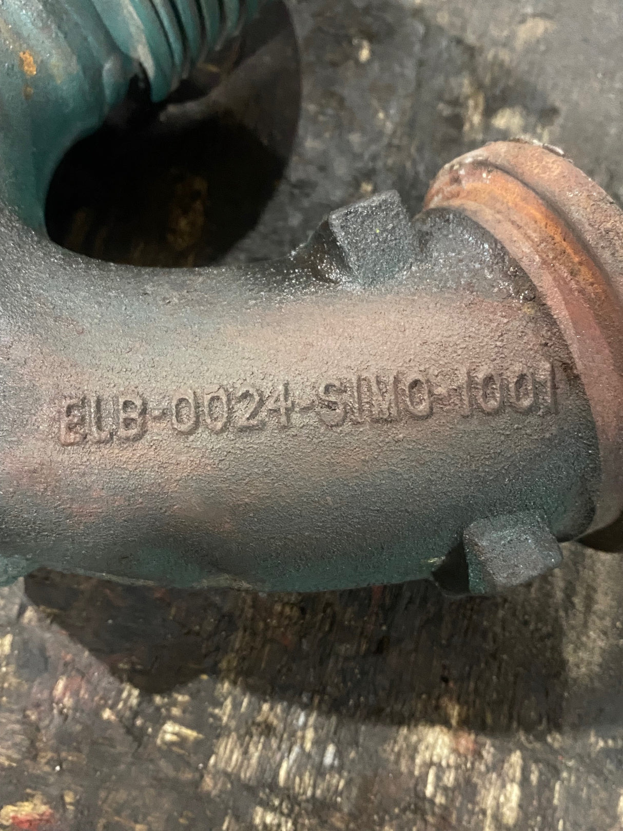 Volvo OEM Diesel Engine EGR Elbow Exhaust Pipe ELB-0024-SIMO-1001