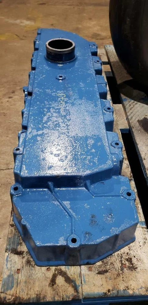 International DT466E Diesel Engine Valve Cover, Non EGR, 1830625C1