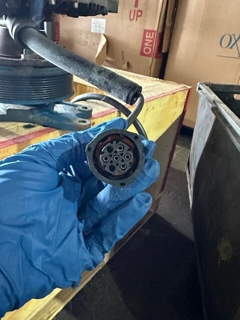 Kysor Electronic Fan Clutch for Detroit DD13, DD15 Engine KYS020005483,010023588