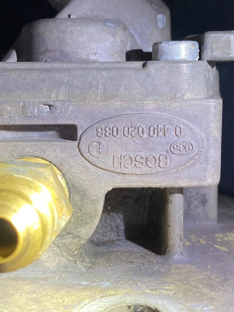 Mack Bosch Fuel Supply Pump 0440020036, 2445110500