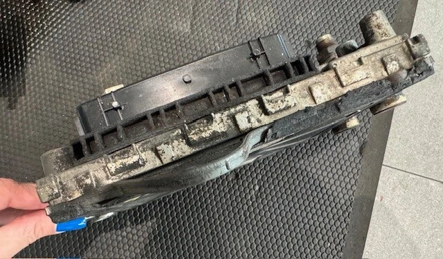 OEM 2007 Mercedes Benz OM926LA Engine Control Module ECU ECM A0054462040