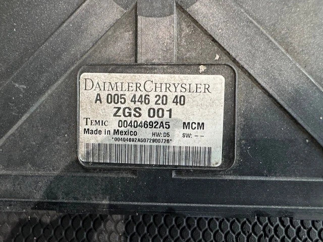 OEM 2007 Mercedes Benz OM926LA Engine Control Module ECU ECM A0054462040