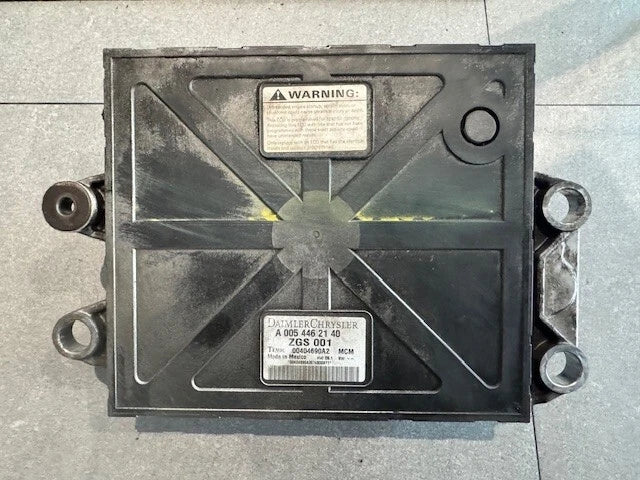 OEM 2009 Mercedes Benz OM460LA Engine Control Module ECM ECU A0054462140