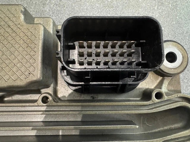 OEM 2021 Detroit DD13 Diesel Engine Control Module ECM ECU A0024460935