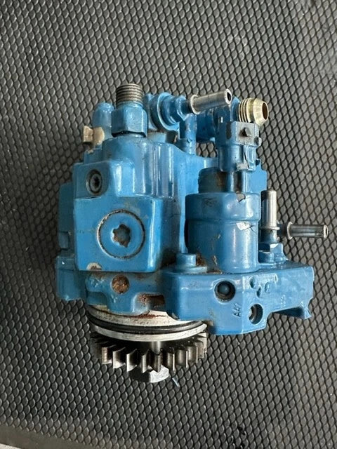 OEM Bosch Cummins QSB 6.7L Diesel Engine Fuel Pump 5256607, 044502122LW