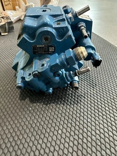 OEM Bosch Cummins QSB 6.7L Diesel Engine Fuel Pump 5256607, 044502122LW