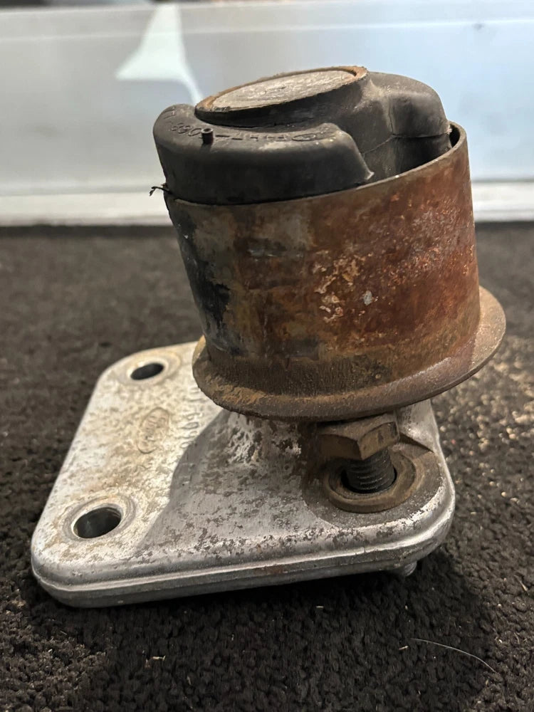 OEM Ford Engine Motor Mount for Cummins 6CT 8.3L Engine F3HT-6096-CB