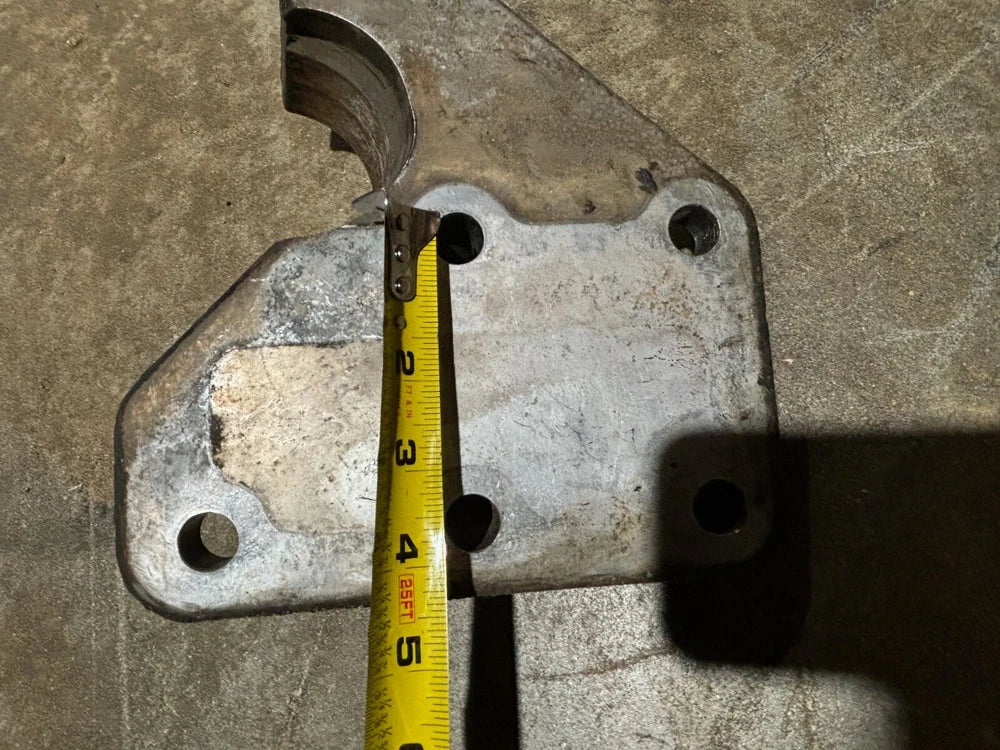 OEM Ford Left Side Rear Engine Mount for Caterpillar 3406 Engine D4HA-6A070-AA