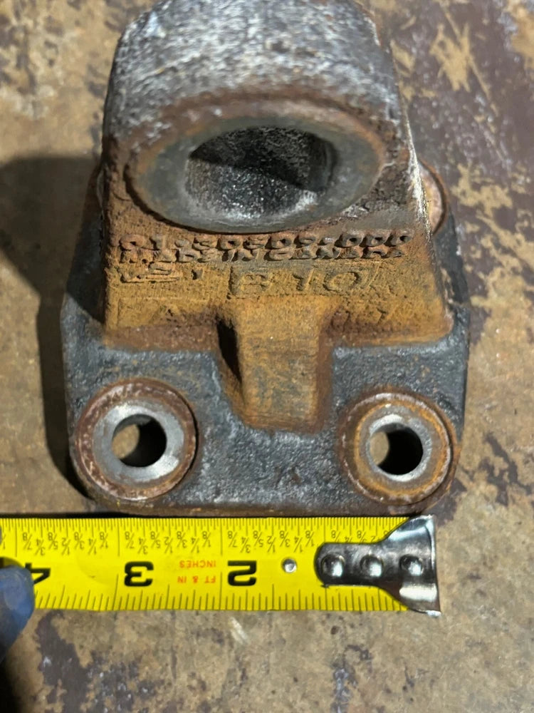OEM Freightliner M2 LH Rear Motor Mount 01-30509-000