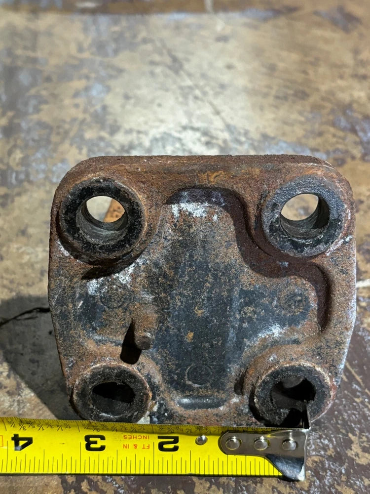 OEM Freightliner M2 LH Rear Motor Mount 01-30509-000