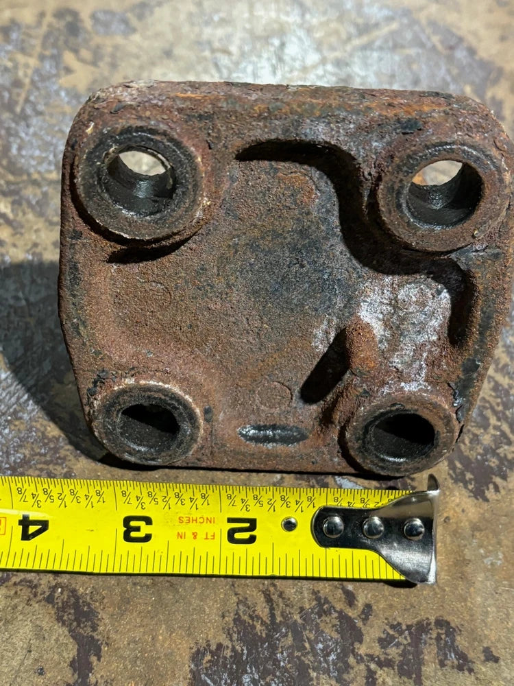 OEM Freightliner M2 RH Rear Motor Mount 01-30509-001