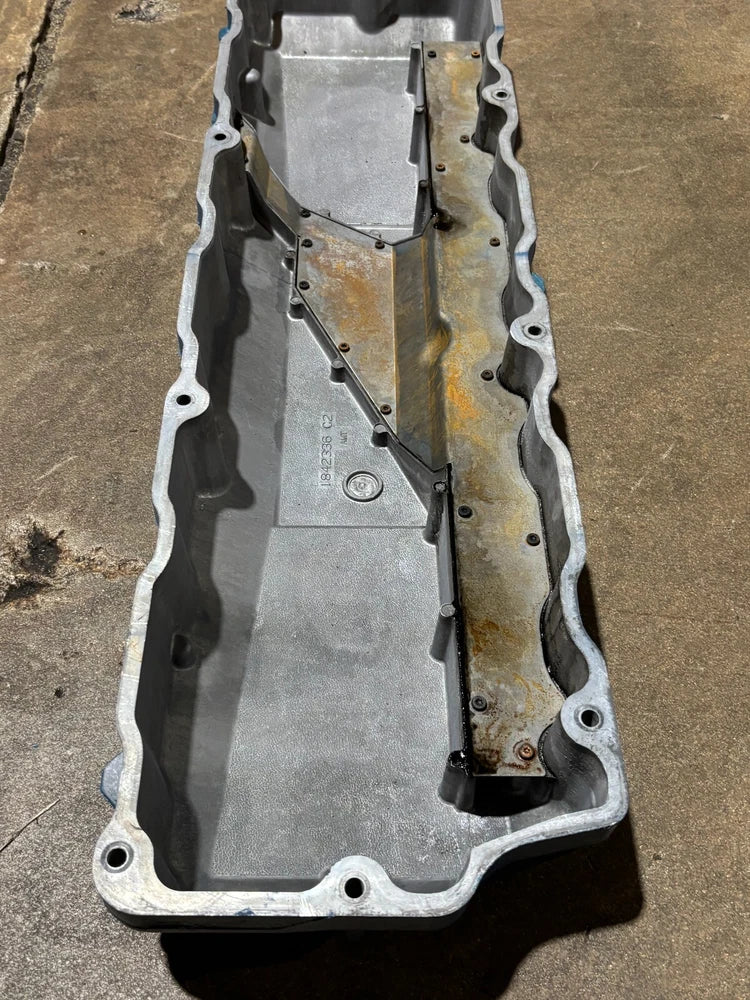 OEM International DT466E DT570E Diesel Engine Valve Cover 1842336C2