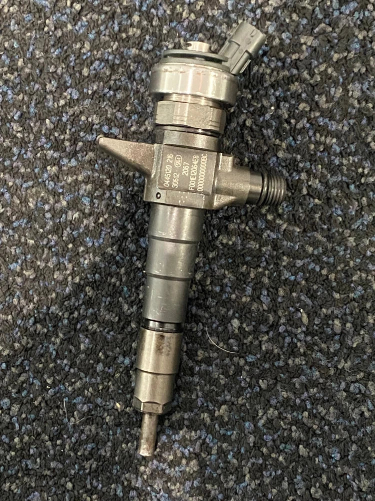 OEM Isuzu 4JJ1 Diesel Engine Fuel Injector 0445120216